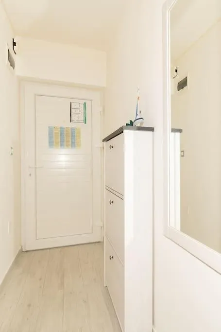 Stylish Apartment Olga Near Beach And Old Town Split